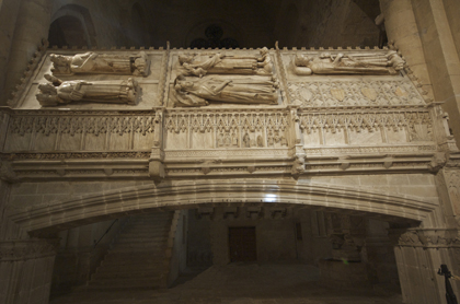 Tumbas reales en la iglesia de Poblet